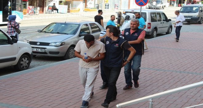 Sultanahmetteki Canlı Bomba Saldırısını Gerçekleştiren Teröristin İkiz Kardeşi Yakalandı