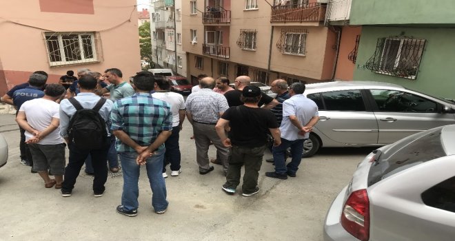 Çocuğunun Balkondan Düştüğünü Gören Anne Kendisini 5. Kattan Aşağıya Attı