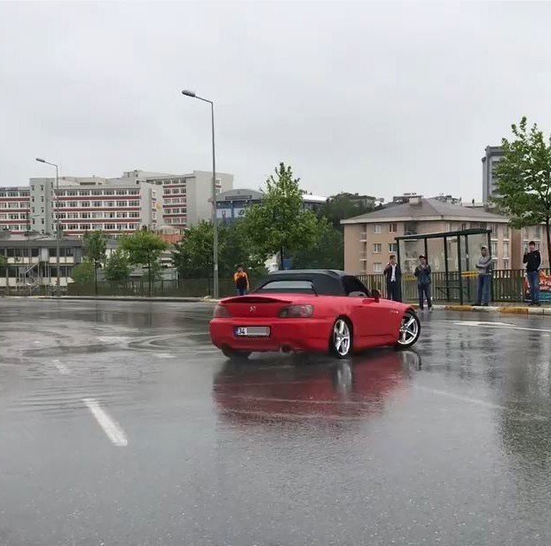 (Özel) İstanbulda Tüneli Kapatan Lüks Otomobilli Magandalar Terör Estirdi