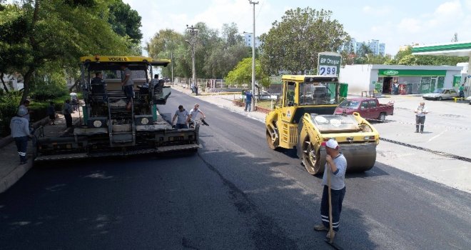 Adananın Yolları Gece Gündüz Asfaltlanıyor