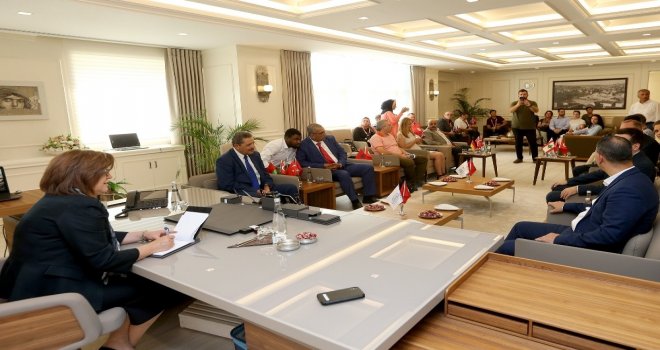 Başkan Şahin, Kardeş Şehir Temsilcileriyle Buluştu