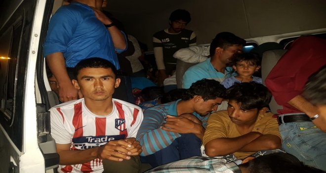 Muradiyede 82 Kaçak Göçmen Yakalandı
