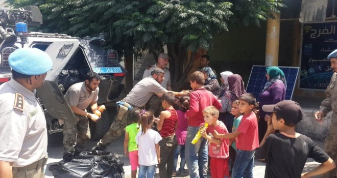 Mehmetçik Afrinde Yaraları Sarmaya Devam Ediyor