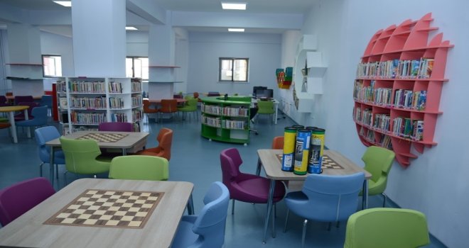 Rafa Bir Kitap Da Sen Ekle