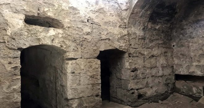 (Özel Haber) Bitlis Kalesinde Osmanlı Dönemine Ait Mezar Bulundu