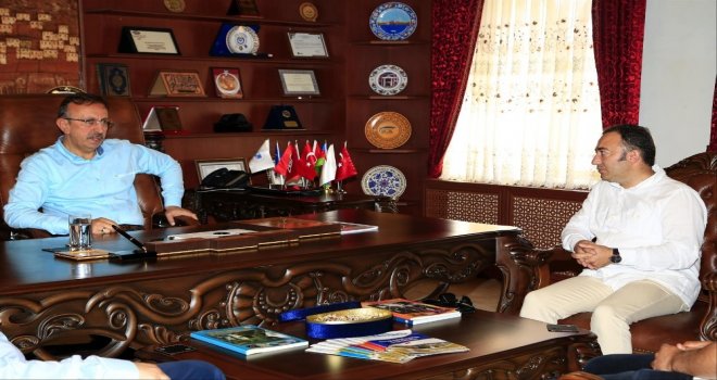 İha Kayseri Bölge Müdürü Atakan, Belediye Başkanı Seçeni Ziyaret Etti