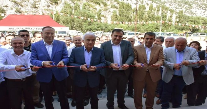 Nallıhanda Canlı Hayvan Pazarı Açıldı