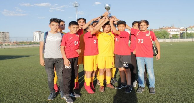 Kayseri U-13 Liginin Şampiyonu Kayserispor Oldu