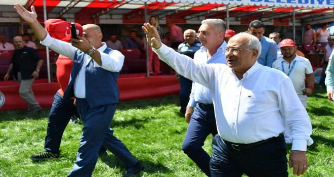 Karakucak Güreşleri Silifkede Devam Etti