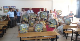 Pttden Öğrencilere Kırtasiye Yardımı