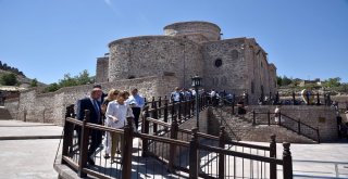 Büyükelçiler Konyada Tarihi Mekanları Gezdi