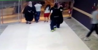 (Özel) Hastanede Gerçekleşen Cep Telefonu Hırsızlığı Saniye Saniye Kameralara Yansıdı