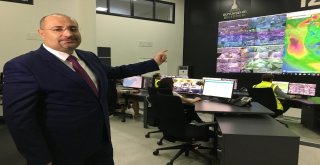 İzmirde Fırtına Alarmına Karşı Koordinasyon Merkezinden 7/24 Takip