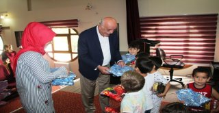 Başkan Seyfi Dingilden Kimsesiz Çocuklara Bayram Hediyesi