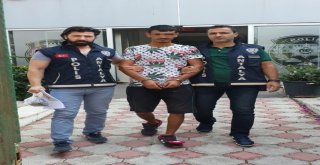 Okul Müdürünün Cep Telefonunu Çalan Hırsız Yakalandı