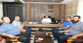 Engelliler Futbol Takımı Yöneticileri, Kutlu İle Bir Araya Geldi