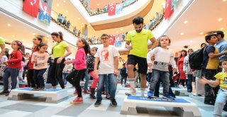 Adanada 29 Ekim Coşkusu Optimumda Yaşandı