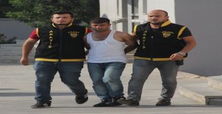 Polis Pamuk Şekeri Satıcısı Oldu Hırsızı Yakaladı