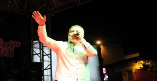 Ünlü Sanatçı Arif Nazım Çorumlularla Buluştu