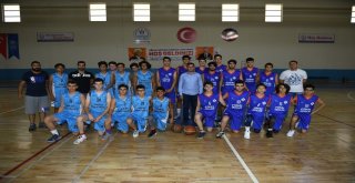 Yeşilyurt Belediyespor ‘Doğan Hakyemez Anısına Basketbol Turnuvası Düzenledi