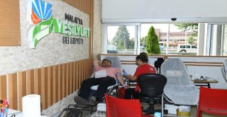 Yeşilyurt Belediye Personelleri Kan Bağışında Bulundu