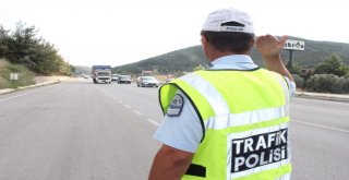 Trafik Polisinden Tatilcilere: İki Saatte Bir Mola Verin