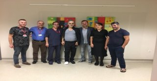 Bacağını Kestirmeye Geldi, Yürüyerek Gitti