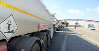 Suriyeye Tankerlerle Akaryakıt Gönderildi