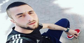 Samsunda Bıçaklı Saldırıya Uğrayan Genç Hayatını Kaybetti