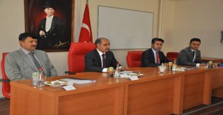 Köylülerden Bozuk Yol Protestosu