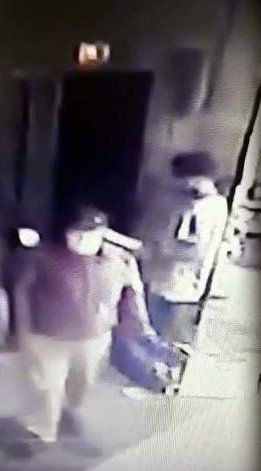 Hasta Numarasıyla Asansördeki Hastanın Parasını Çaldı