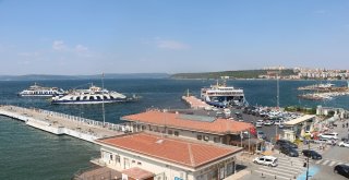 Çanakkalede Dönüş Yoğunluğu: 5 Kilometrelik Kuyruk Oluştu