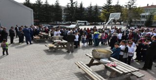 Kızılcahamam İmam Hatip Ortaokulunda Aşure Etkinliği