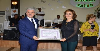 Esnaf Gecesinde Emektar Esnafa Teşekkür Belgesi Verildi