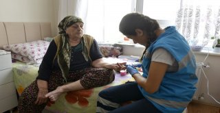 Tebevin Sıcak Eli Hayriye Ve Hatice Nineye De Ulaştı