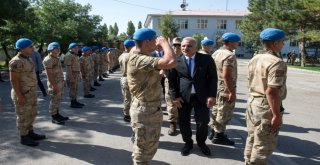 Vali Zorluoğlu Asker Ve Polislerin Bayramını Kutladı