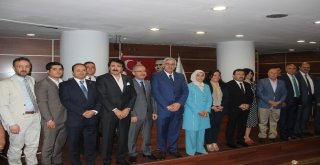 Yeni Dönemin Milletvekilleri Mazbatalarını Aldı