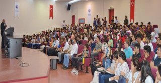 Oğuzeli Myo Öğrencilerinden Kızılaya Kan Bağışı