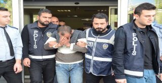 Annesini Öldüren Evlat Hakim Karşısında