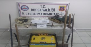 Uludağda İzinsiz Kazı Yapanlara Jandarma Baskını