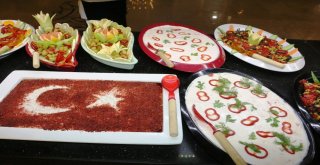 Festivalde 36 Çeşit İsot Yemeği Sunumu