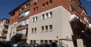 88 Yaşındaki Kadını Komşuları Evinde Ölü Buldu