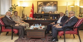 Vali Zorluoğludan Müftü Arvasa Ziyaret