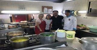 Turizm Lisesi Öğrencileri Portekizde Sos Hazırlama Ustası Oldu
