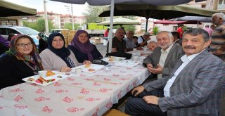 Talepler Kahvaltıda Dinlendi