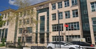 14 Yaşındaki Kız Hamile Çıktı, 3 Kişi Tutuklandı