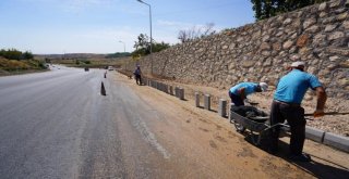 Petrol Caddesinde Kaldırım Çalışması Başladı