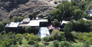 Dünyanın En Genç Şelalesi 400 Bin Misafire Ev Sahipliği Yapıyor