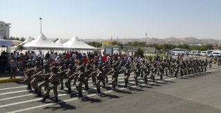 Şanlıurfada Zafer Bayramı Coşkuyla Kutlandı