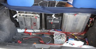 Aracın Değeri Kadar Ses Sistemi Döşedi